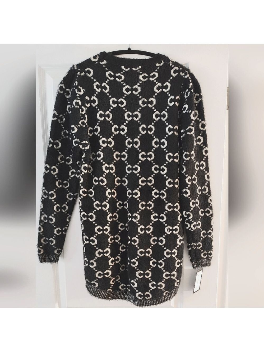 TRÏBE Black & White Print Long Sleeve Crew Neck Sweater Size Large NWT - Picture 3 of 7